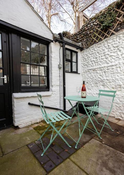 Old Anchor Cottage, Broadstairs. 외부 사진